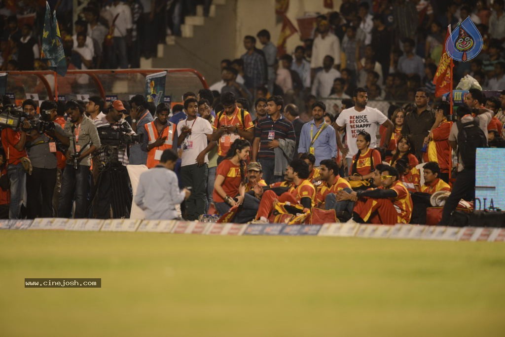 Telugu Warriors Vs Karnataka Bulldozers Match Stills - 189 / 190 photos