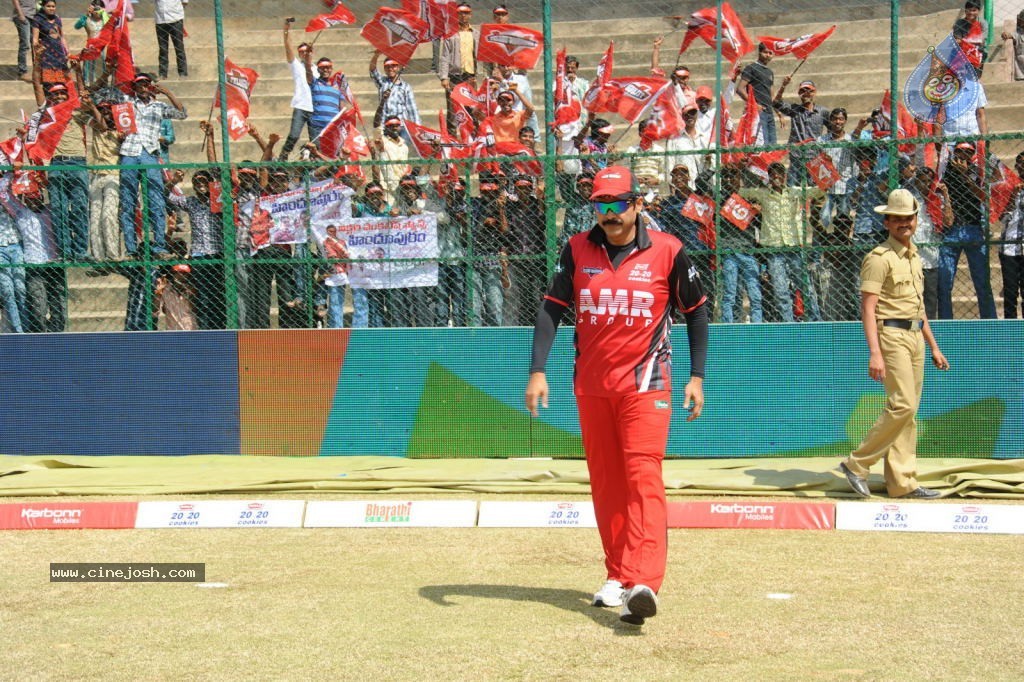 Telugu Warriors Vs Kerala Strikers Match Photos 01 - 49 / 91 photos