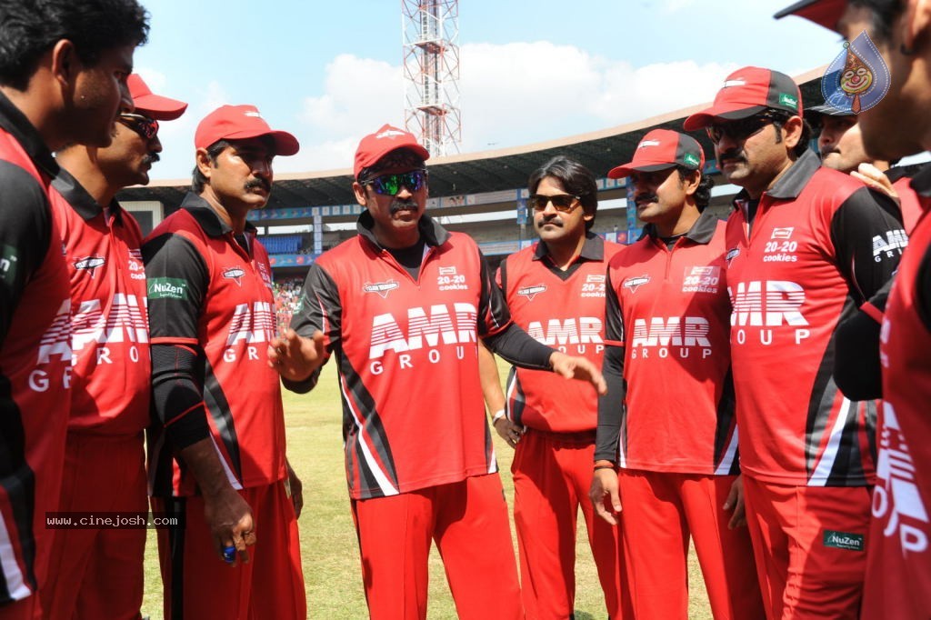 Telugu Warriors Vs Kerala Strikers Match Photos 01 - 55 / 91 photos
