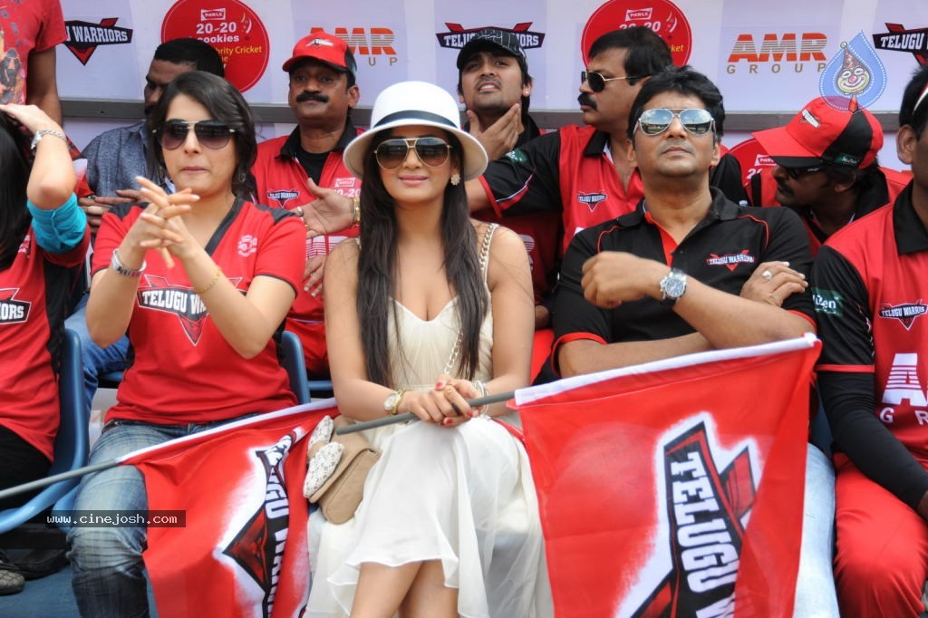 Telugu Warriors Vs Kerala Strikers Match Photos 01 - 60 / 91 photos