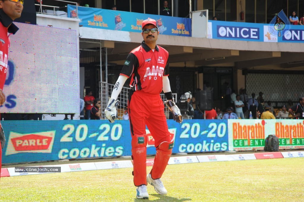 Telugu Warriors Vs Kerala Strikers Match Photos 01 - 79 / 91 photos