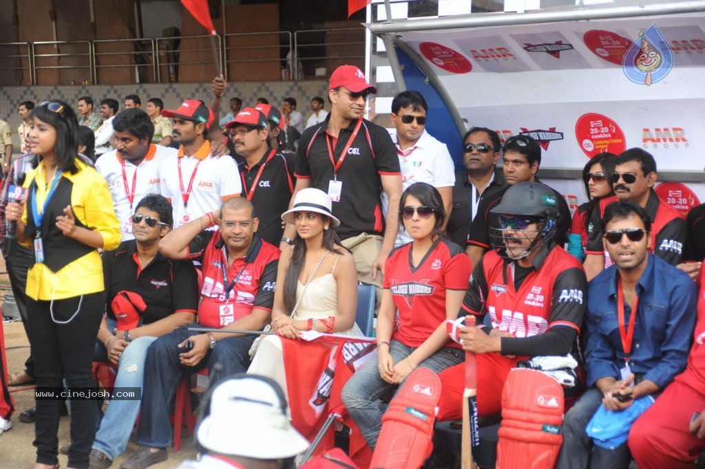 Telugu Warriors Vs Kerala Strikers Match Photos 02 - 50 / 114 photos