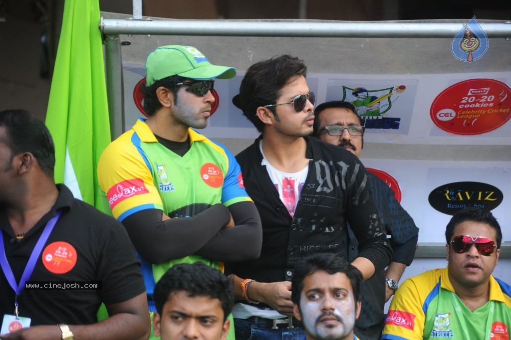 Telugu Warriors Vs Kerala Strikers Match Photos 02 - 61 / 114 photos