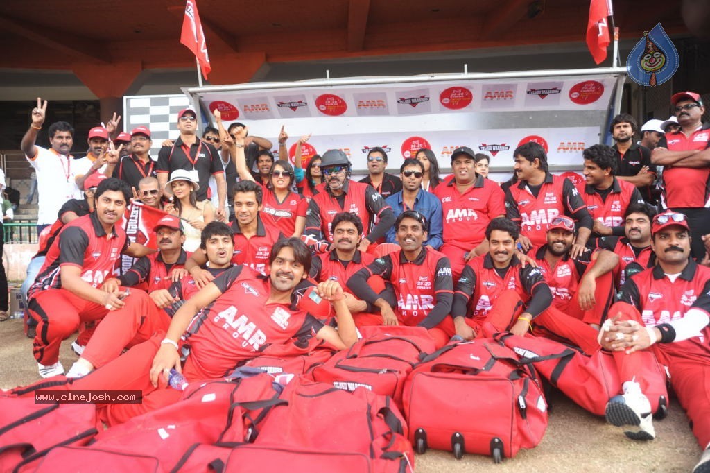 Telugu Warriors Vs Kerala Strikers Match Photos 02 - 62 / 114 photos