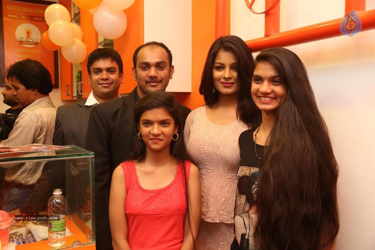 The Thickshake Factory Launch - 18 / 48 photos