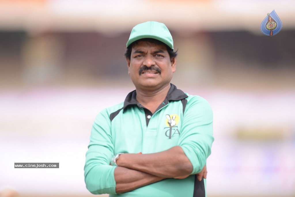 Tollywood Cricket Match in Vijayawada 01 - 2 / 163 photos
