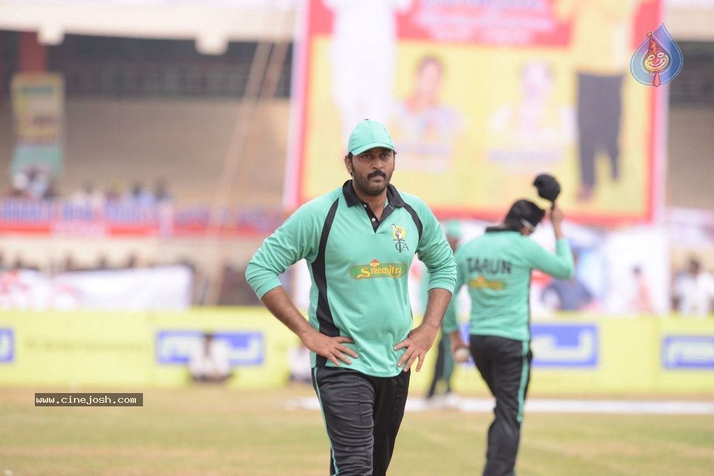 Tollywood Cricket Match in Vijayawada 01 - 20 / 163 photos