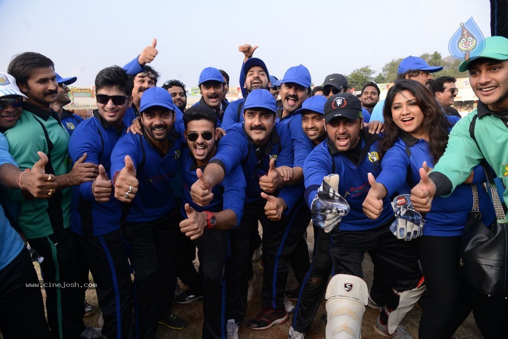 Tollywood Cricket Match in Vijayawada 01 - 42 / 163 photos
