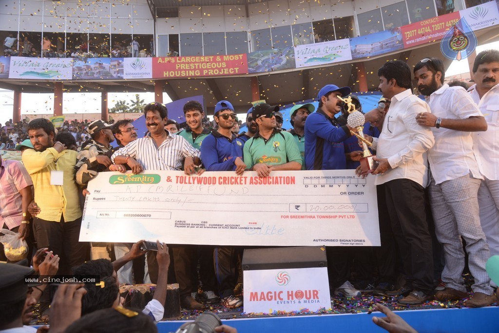 Tollywood Cricket Match in Vijayawada 01 - 139 / 163 photos