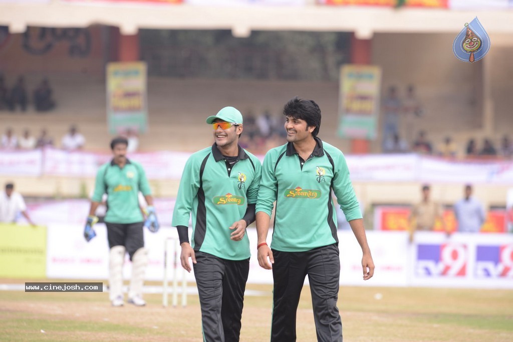 Tollywood Cricket Match in Vijayawada 01 - 147 / 163 photos
