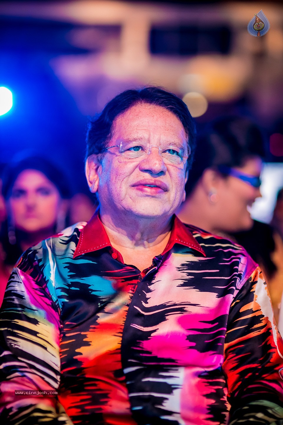 Top Celebs at SIIMA Awards 2014 - 19 / 150 photos