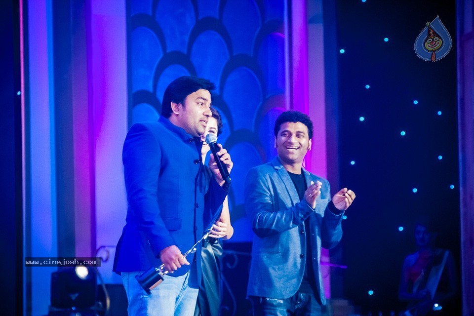 Top Celebs at SIIMA Awards 2014 - 49 / 150 photos