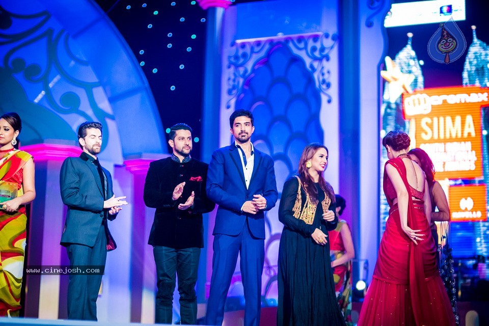 Top Celebs at SIIMA Awards 2014 - 62 / 150 photos
