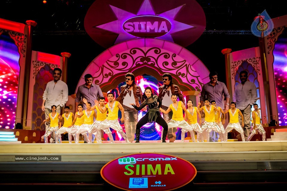 Top Celebs at SIIMA Awards 2014 - 77 / 150 photos