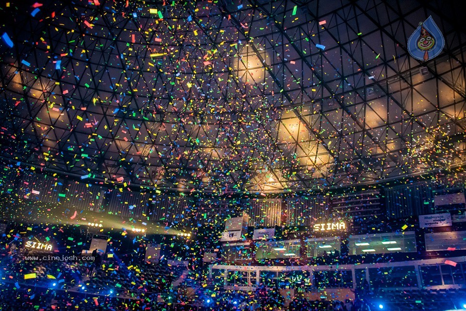 Top Celebs at SIIMA Awards 2014 - 100 / 150 photos