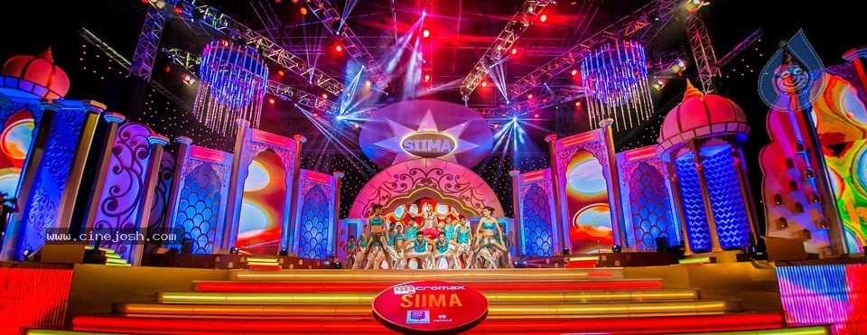 Top Celebs at SIIMA Awards 2014 - 103 / 150 photos