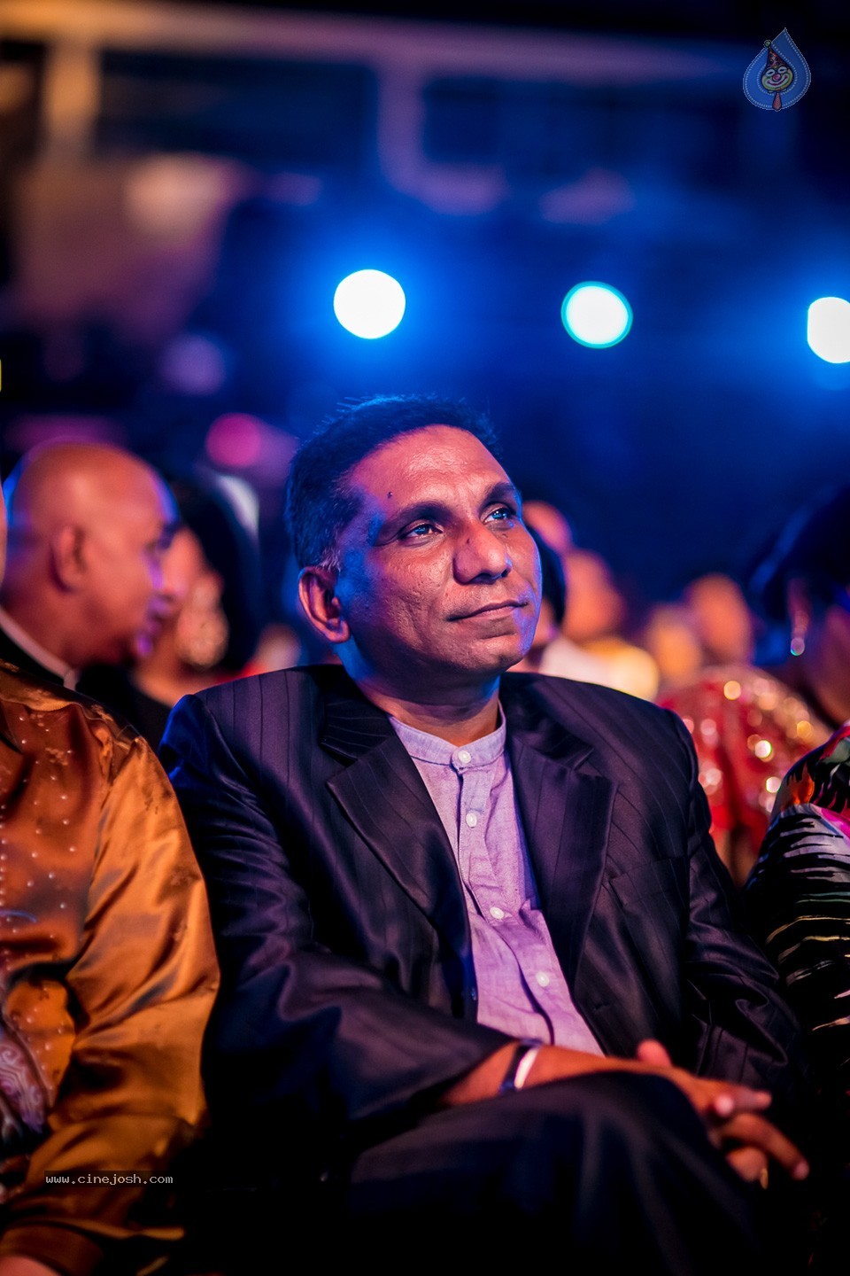 Top Celebs at SIIMA Awards 2014 - 119 / 150 photos