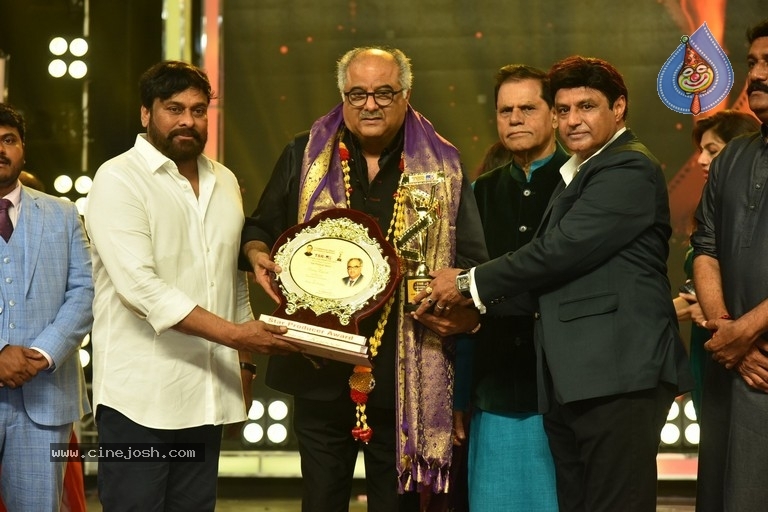 TSR National Film Awards - 39 / 45 photos