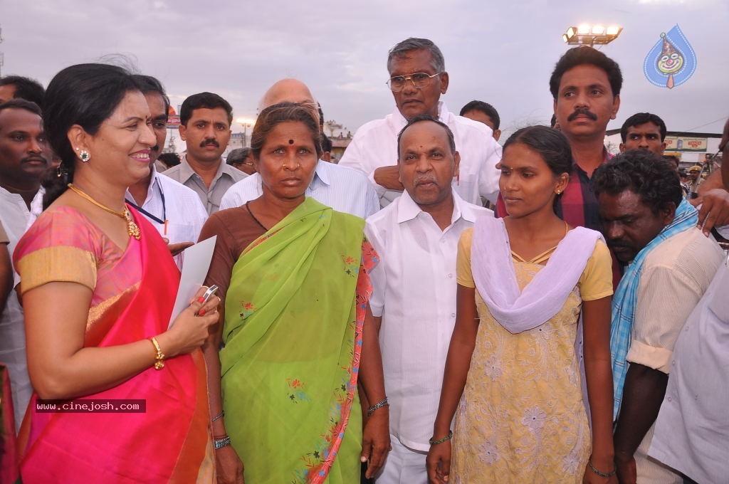 TV Nandi Awards 2011 - 195 / 326 photos