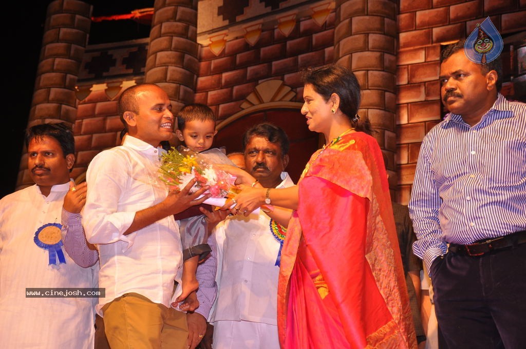 TV Nandi Awards 2011 - 205 / 326 photos