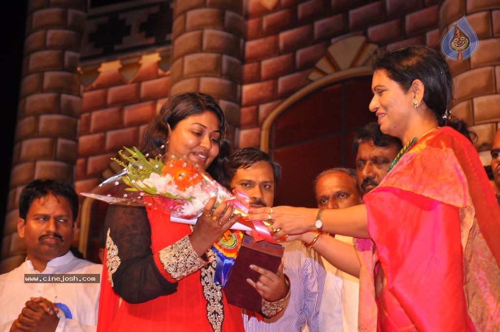 TV Nandi Awards 2011 - 207 / 326 photos