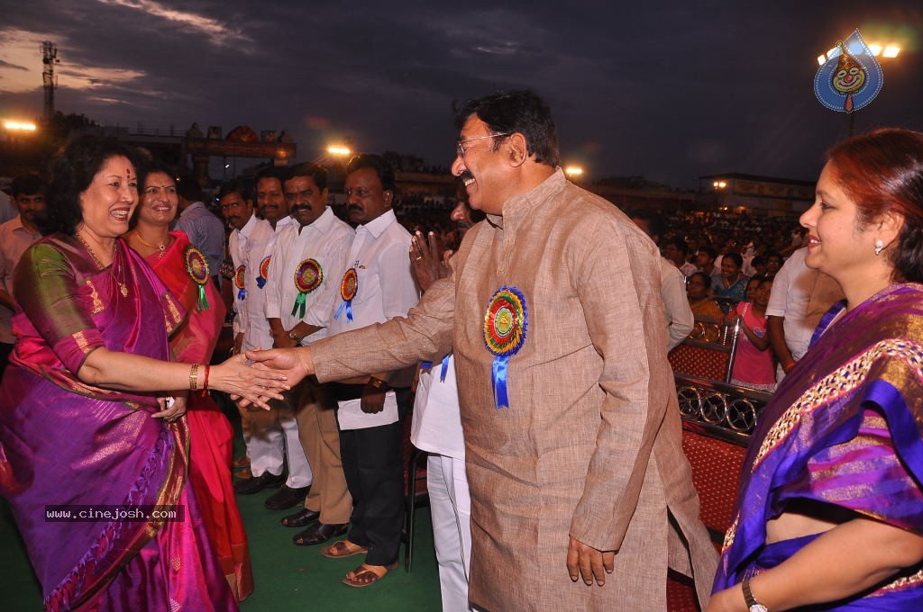 TV Nandi Awards 2011 - 280 / 326 photos