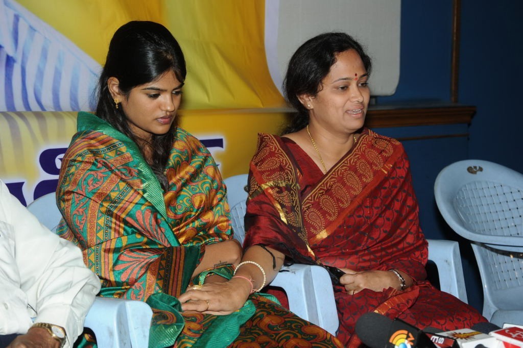 Uday Kiran Condolences Meet - 35 / 66 photos