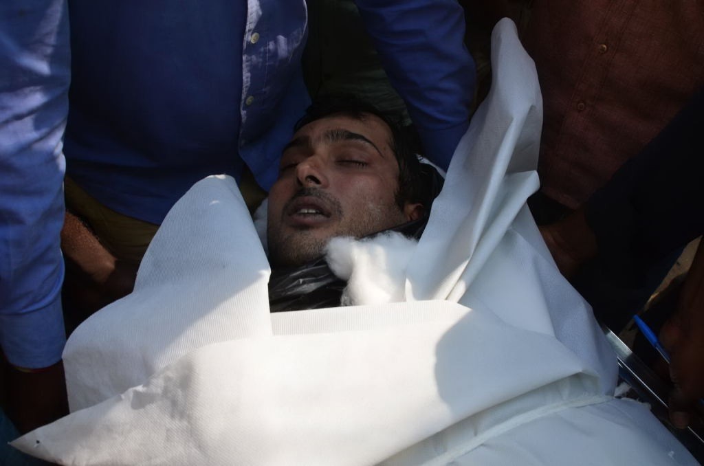 Uday Kiran Dead Body More Photos - 23 / 48 photos