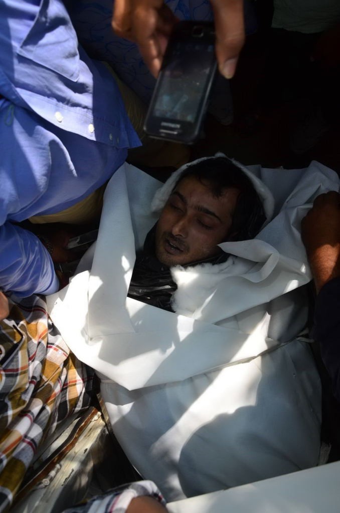 Uday Kiran Dead Body More Photos - 44 / 48 photos