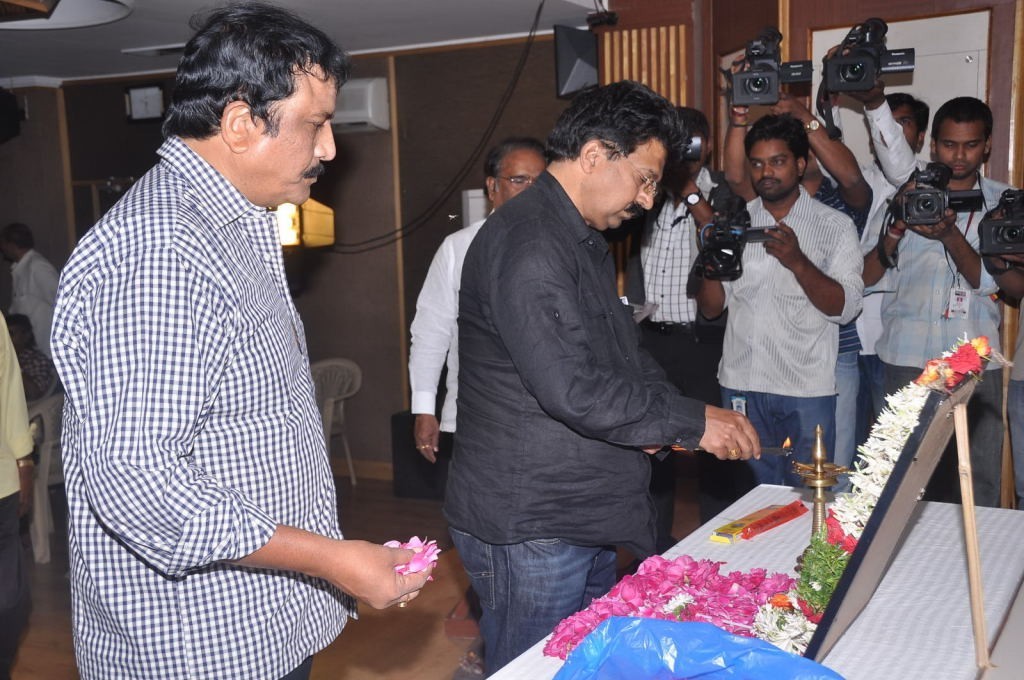 Udaya Kiran Santapa Sabha Photos - 26 / 43 photos