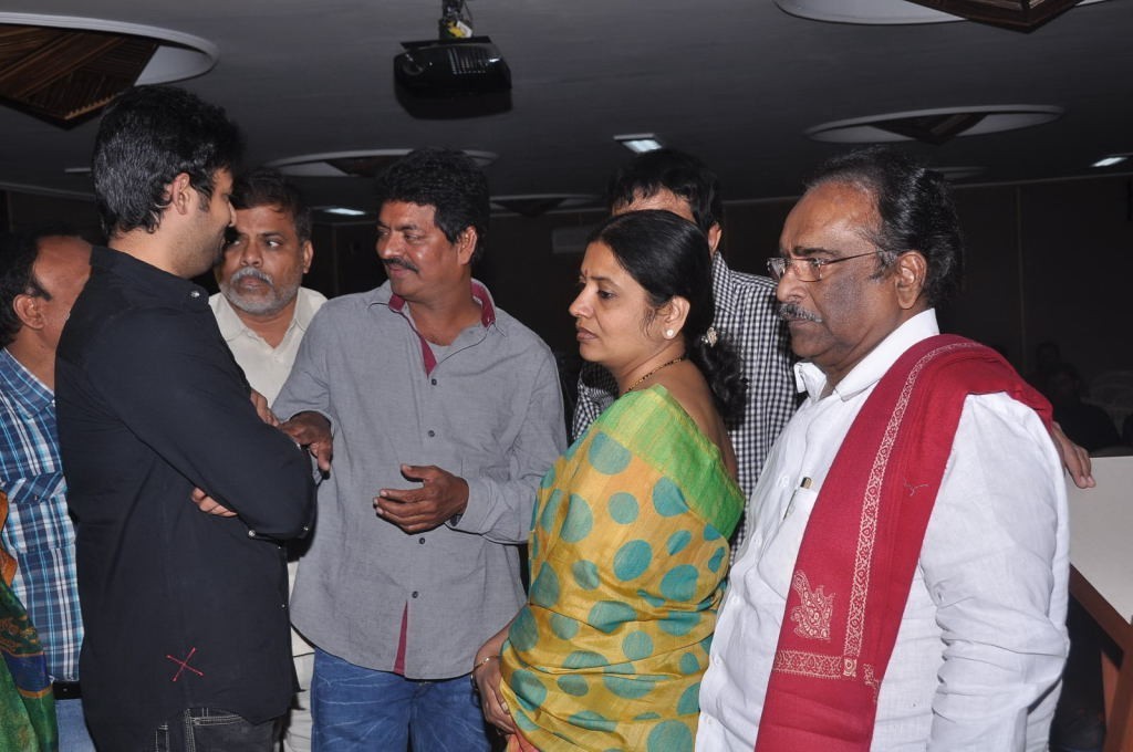 Udaya Kiran Santapa Sabha Photos - 28 / 43 photos