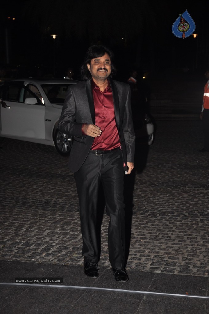 Vaartha MD Girish Sanghi Son Wedding Reception - 14 / 150 photos