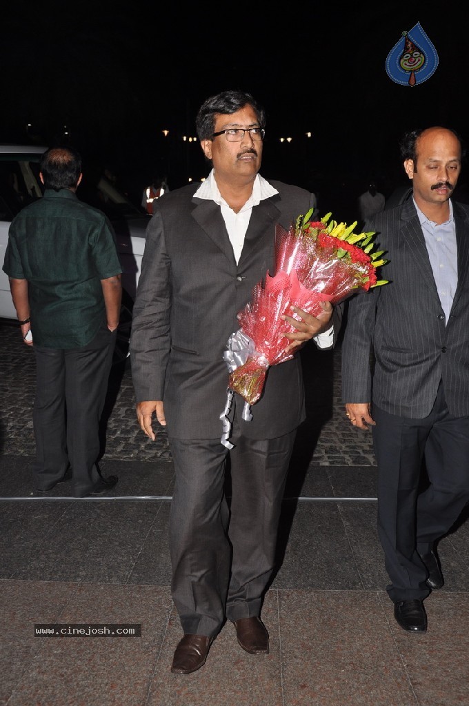 Vaartha MD Girish Sanghi Son Wedding Reception - 22 / 150 photos