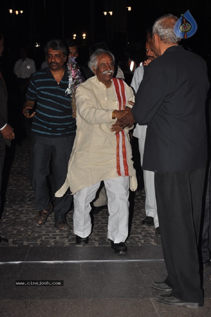 Vaartha MD Girish Sanghi Son Wedding Reception - 53 / 150 photos