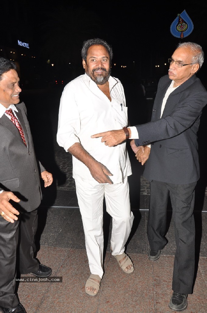 Vaartha MD Girish Sanghi Son Wedding Reception - 69 / 150 photos