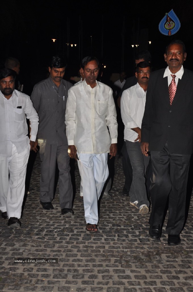 Vaartha MD Girish Sanghi Son Wedding Reception - 102 / 150 photos