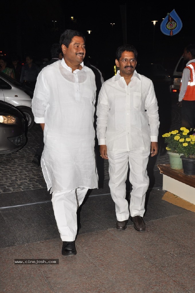 Vaartha MD Girish Sanghi Son Wedding Reception - 118 / 150 photos