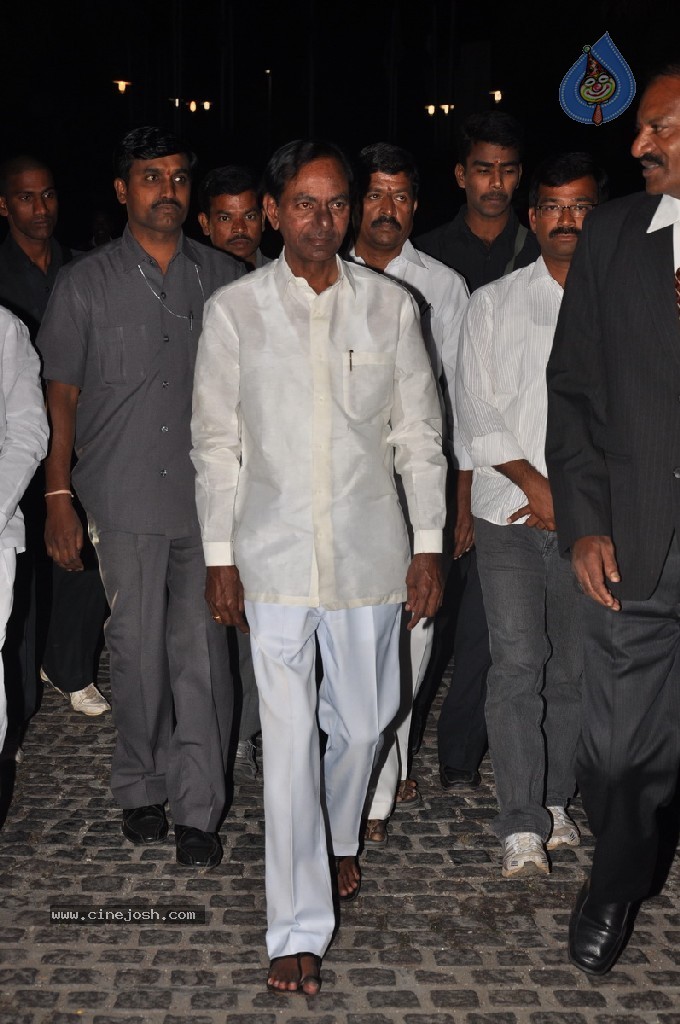 Vaartha MD Girish Sanghi Son Wedding Reception - 122 / 150 photos