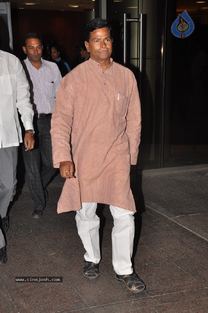 Vaartha MD Girish Sanghi Son Wedding Reception - 130 / 150 photos