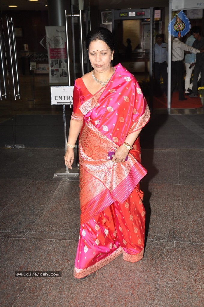 Vaartha MD Girish Sanghi Son Wedding Reception - 132 / 150 photos