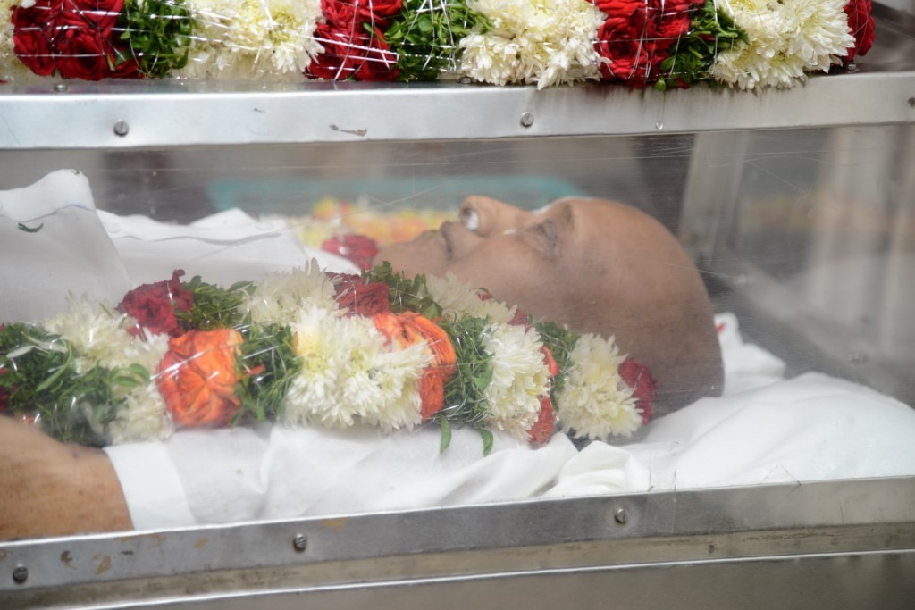 Vadde Ramesh Condolences Photos - 59 / 149 photos