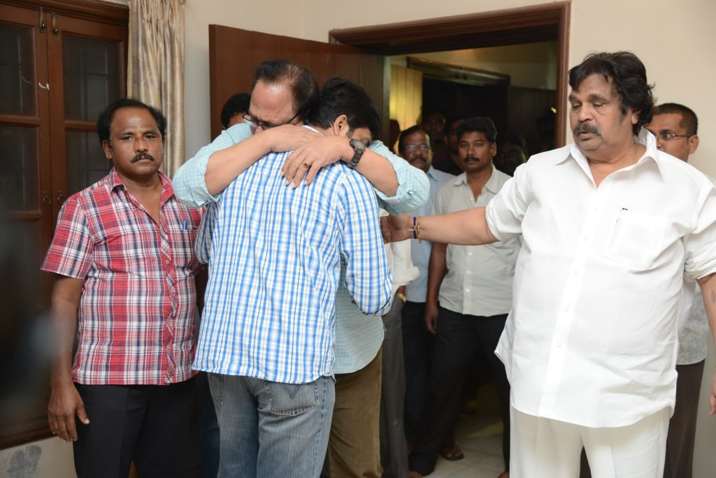Vadde Ramesh Condolences Photos - 61 / 149 photos