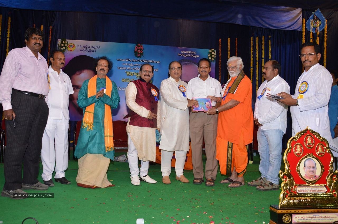 Vamsee Ramaraju Felicitation - 11 / 35 photos