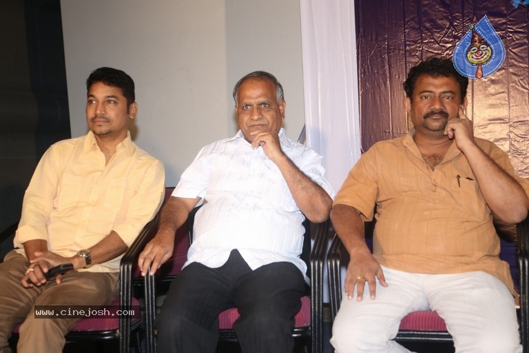 Vannepula Vinnapalu Book Launch - 2 / 10 photos