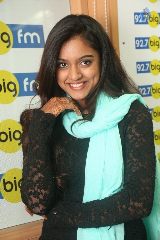 Varun Sandesh and Vithika Sheru at Big FM - 10 / 42 photos