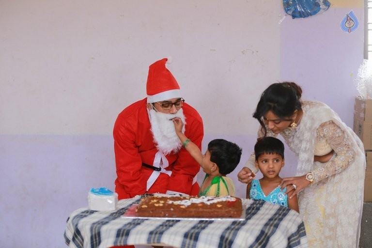 Varun Sandesh and Vithika Sheru Christmas Celebrations - 24 / 26 photos