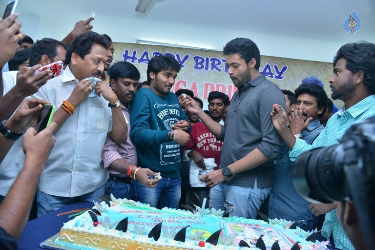 Varun Tej Birthday Celebrations 2017 - 18 / 36 photos
