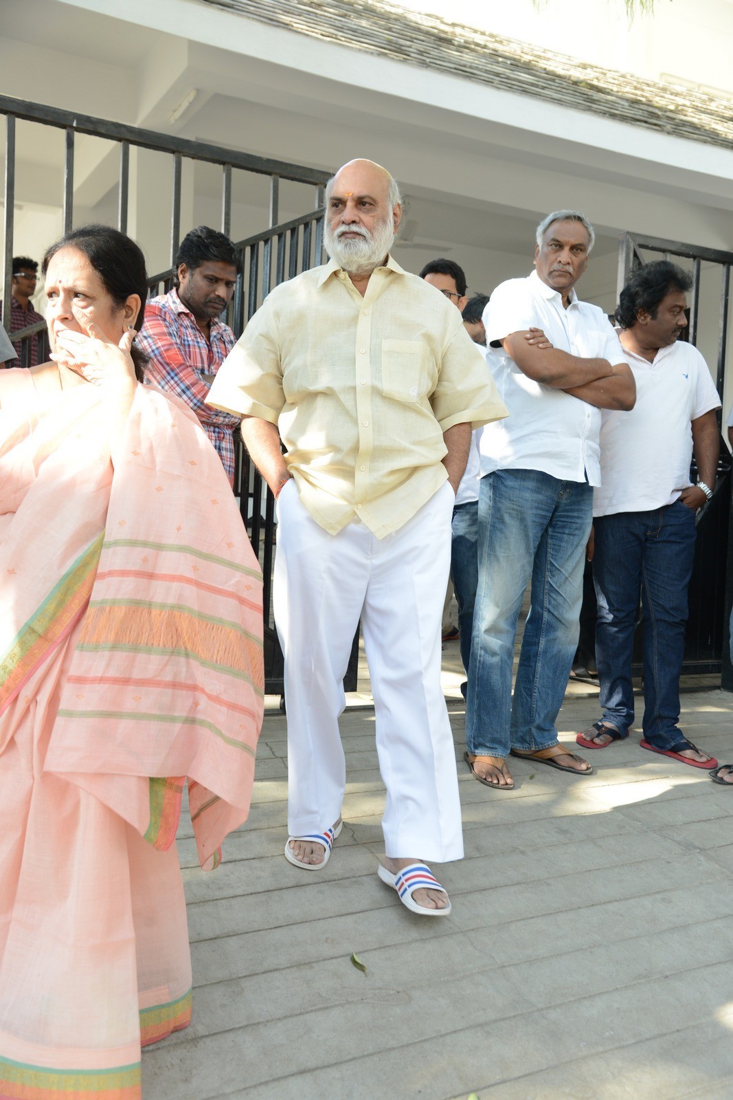 VB Rajendra Prasad Condolences Photos 01 - 68 / 170 photos