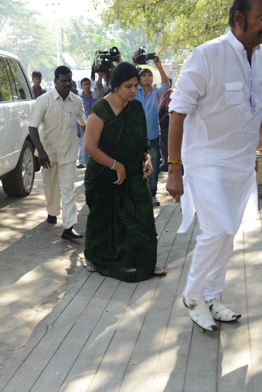 VB Rajendra Prasad Condolences Photos 01 - 91 / 170 photos