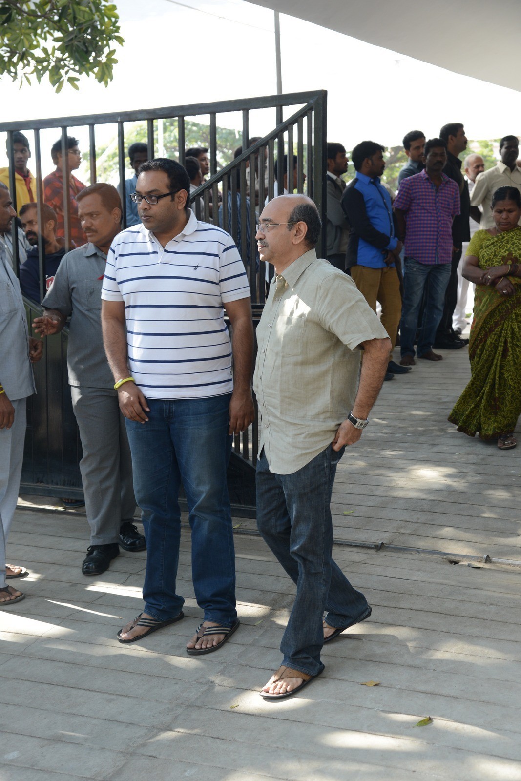 VB Rajendra Prasad Condolences Photos 01 - 102 / 170 photos